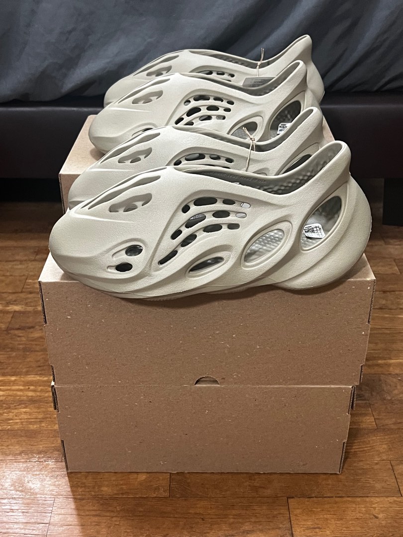 Yeezy Foam Runner Stone Salt, Men's Fashion, Footwear, Sneakers on Carousell