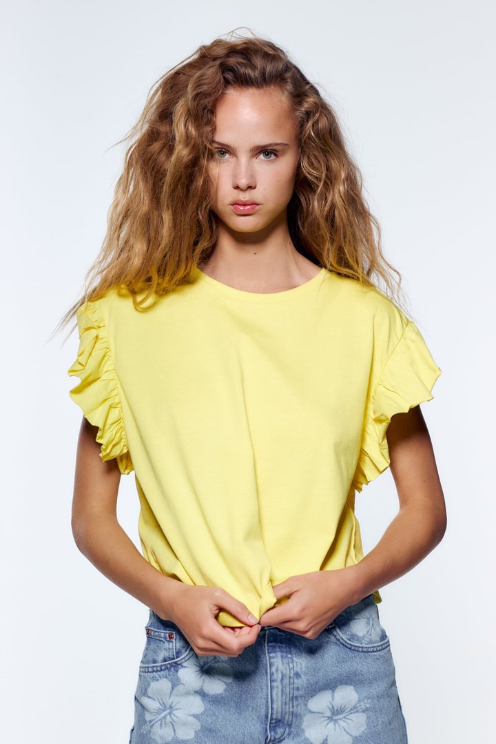 zara yellow ruffle top