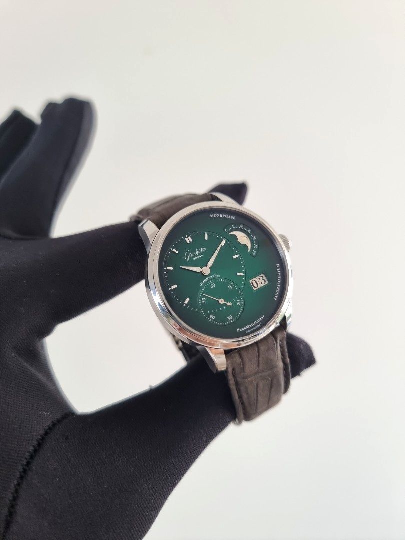 Forest Green GlashÃ¼tte Original Panomaticlunar Review 2020