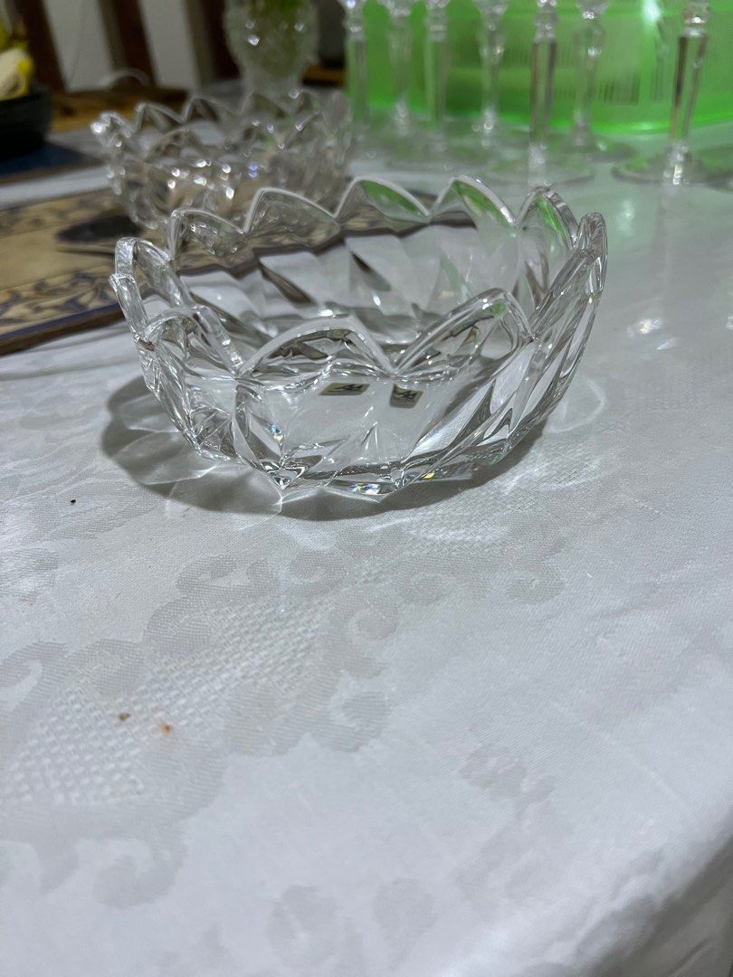 2pcs Crystal clear bowls (with sticker) (Category: Dinnerware & Cutlery) located in Las Pinas. Submitted by luckycloud_cac014 (Listing ID 1248567808, Image 1). Description: .