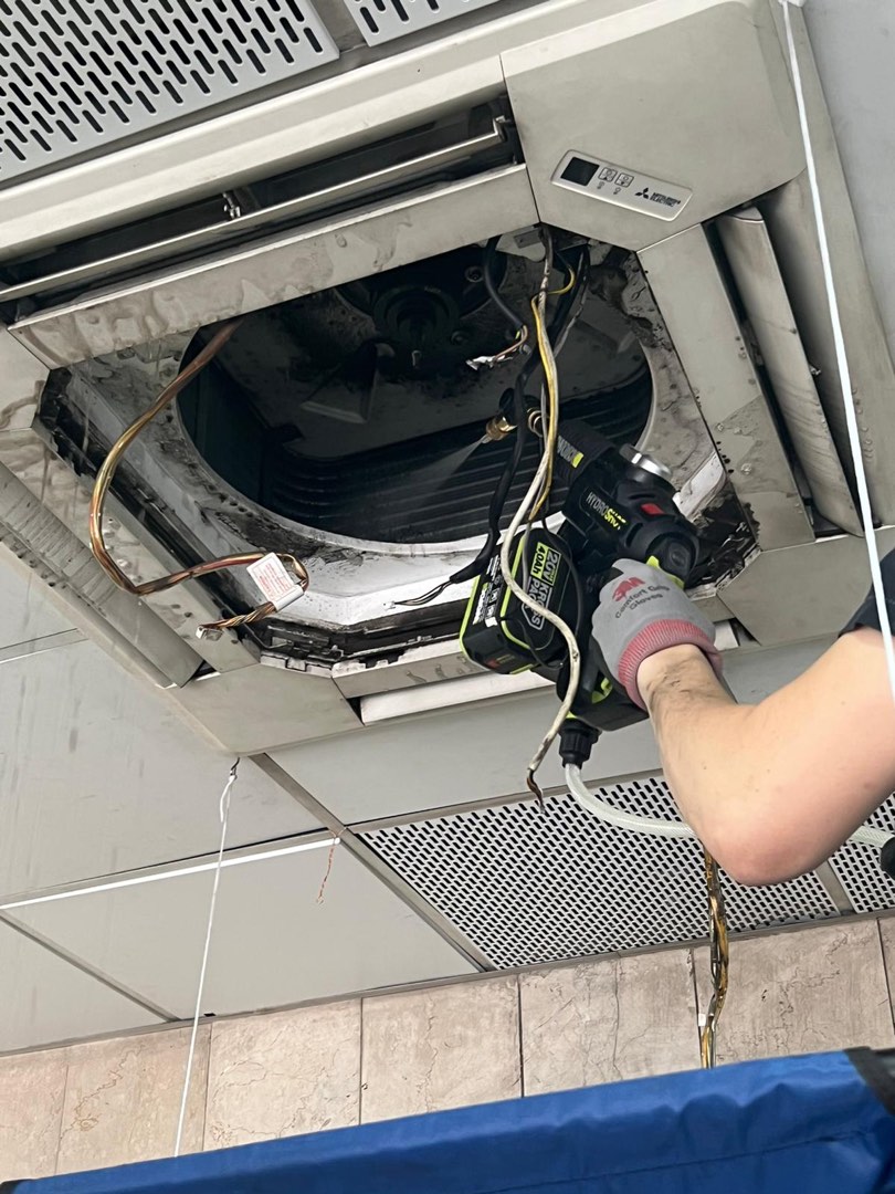 Professional air conditioning engineering services (cleaning, water leakage repair)62859979678338112