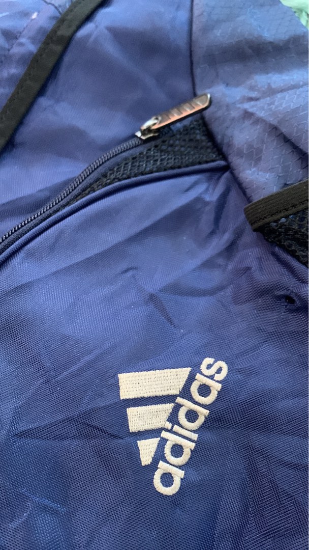 ADIDAS CROSSBODY VINTAGE, Men's Fashion, Bags, Backpacks on Carousell