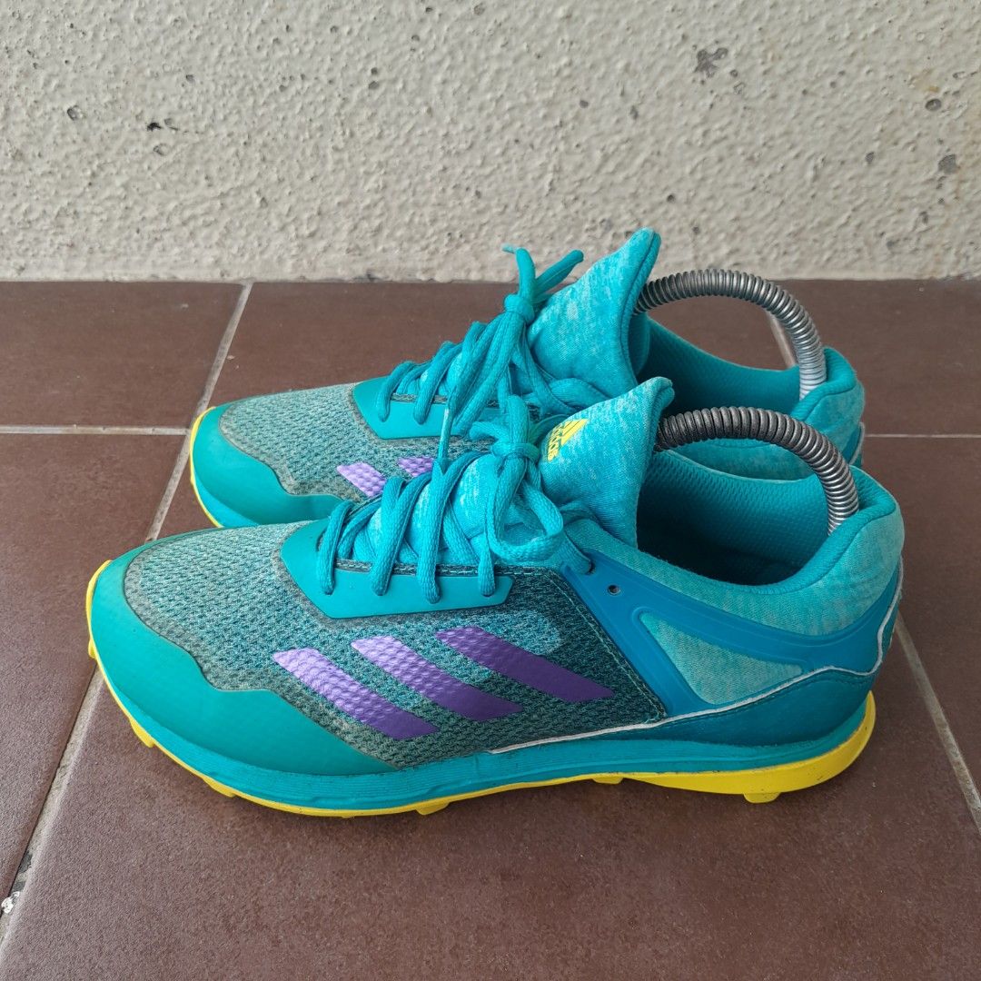 Adidas Fabela Zone Hockey Shoe Kasut Hoki 6UK Women s Fashion