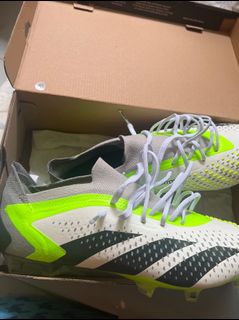 (Category: ) located in . Submitted by sneakersdude (Listing ID 1248517073, Image 1). Description: .