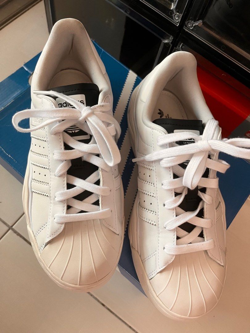 adidas gazelle silver green womens adidas Superstar Millencon W IE7370