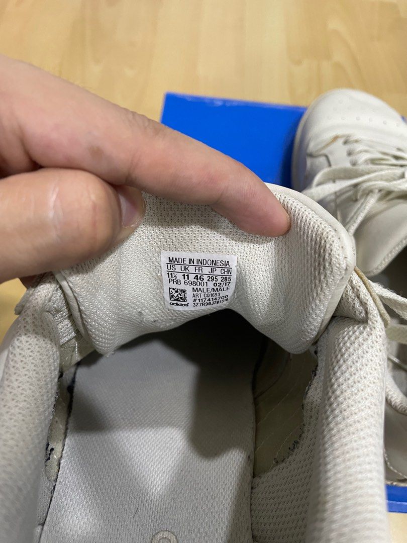 Adidas hotsell calabasas beige