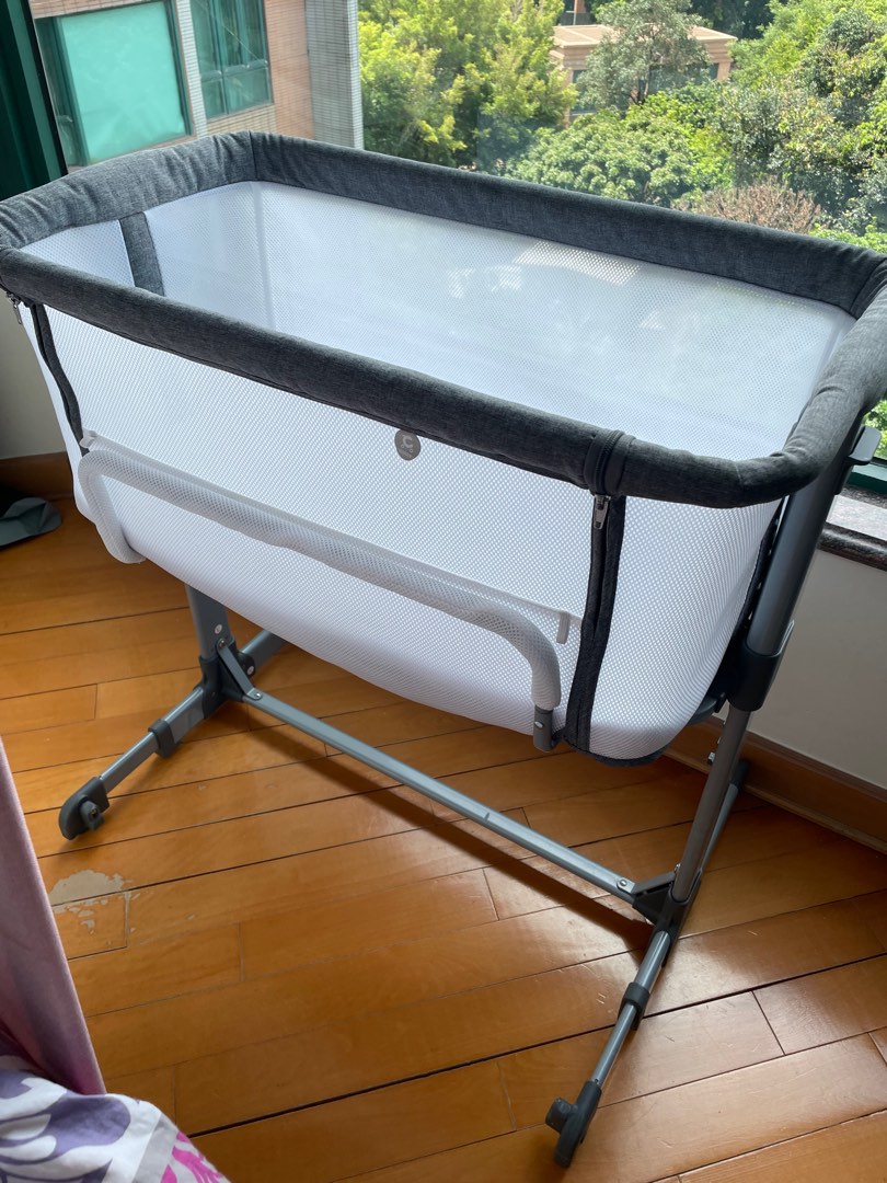 Alora bedside sleeper