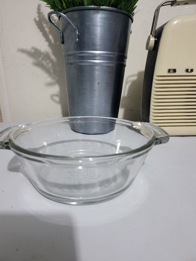 Anchor ovenware casserole (Category: Bakeware) located in Makati City. Submitted by thedeclutteringabuela (Listing ID 1248618682, Image 1). Description: Anchor USA. 575 in dia 20 oz . oven, microwave safe.