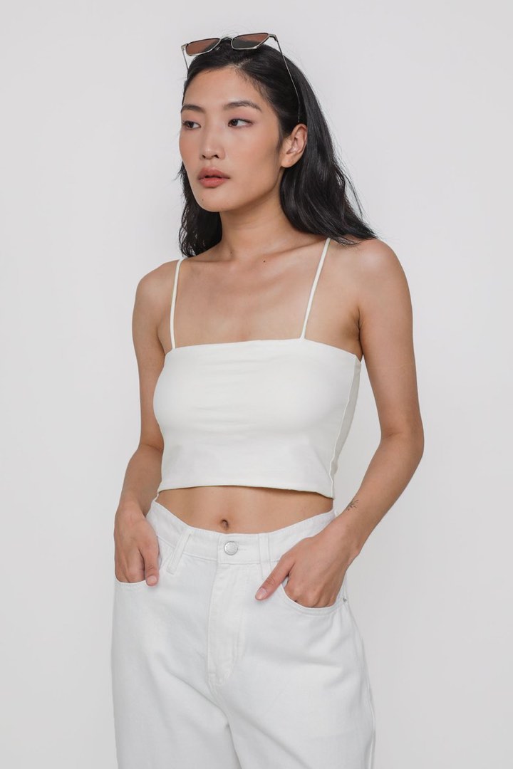 ANNETTE REVERSIBLE PADDED RIBBED TOP - CROPPED (WHITE)