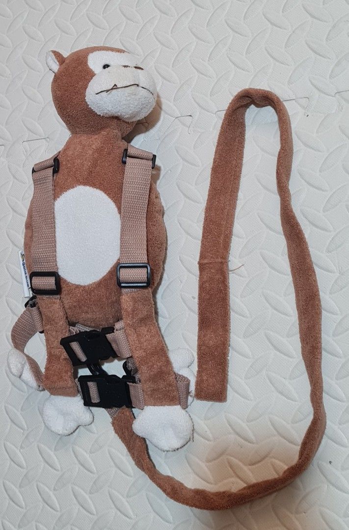 Anti-Lost Harness (Category: Other Babies Going Out Needs) located in Las Pinas. Submitted by dm02824 (Listing ID 1248598251, Image 2). Description: Toddler Anti-Lost Harness Leash Backpack/Walk help keeper. for safety & security for the little explorers. from UK. Gold bug 2 in 1 Harness.