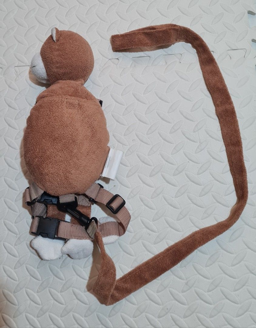 Anti-Lost Harness (Category: Other Babies Going Out Needs) located in Las Pinas. Submitted by dm02824 (Listing ID 1248598251, Image 3). Description: Toddler Anti-Lost Harness Leash Backpack/Walk help keeper. for safety & security for the little explorers. from UK. Gold bug 2 in 1 Harness.