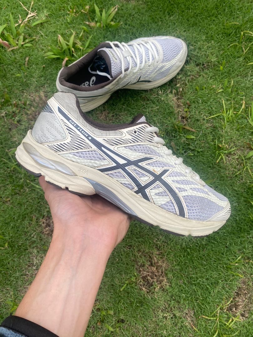 Asics Gel Flux 4 Size 42 Good Condition, Fesyen Pria, Sepatu , Sneakers di  Carousell