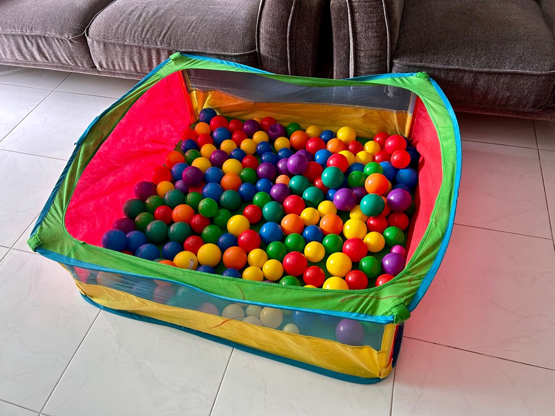 Ball pit, Babies & Kids, Infant Playtime on Carousell