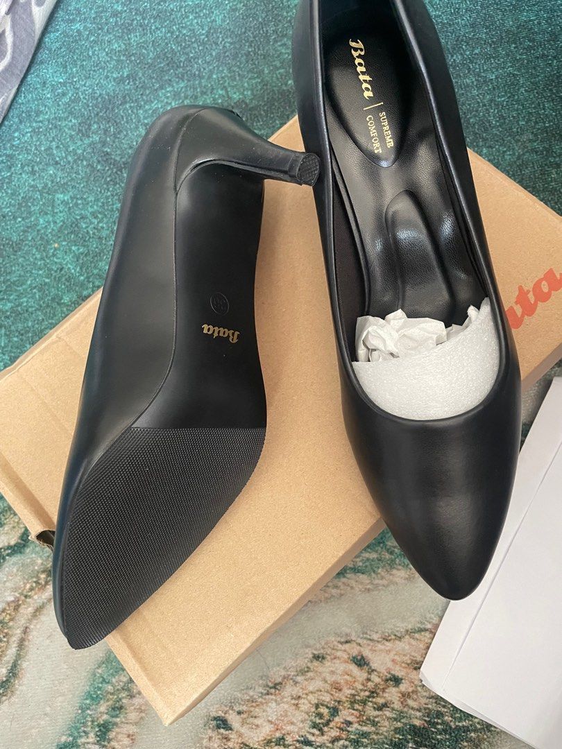 Bata pump shoes shop