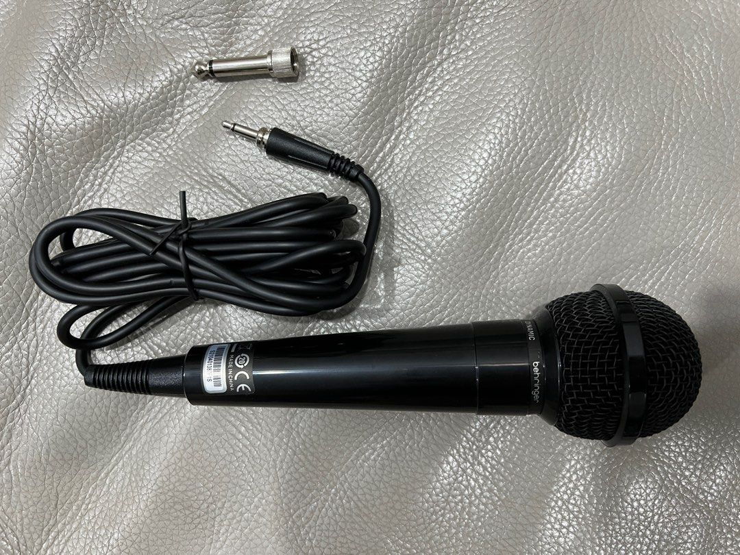 Behringer BC110 All-In-One Dynamic Voice Microphone (wired with 3 meter ...