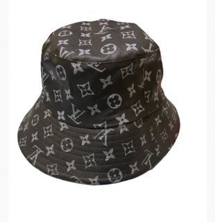 Louis vuitton x supreme cap, Men's Fashion, Watches & Accessories, Caps &  Hats on Carousell