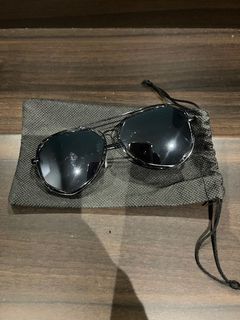 Louis Vuitton LV Waimea Sunglasses, Men's Fashion, Watches & Accessories,  Sunglasses & Eyewear on Carousell