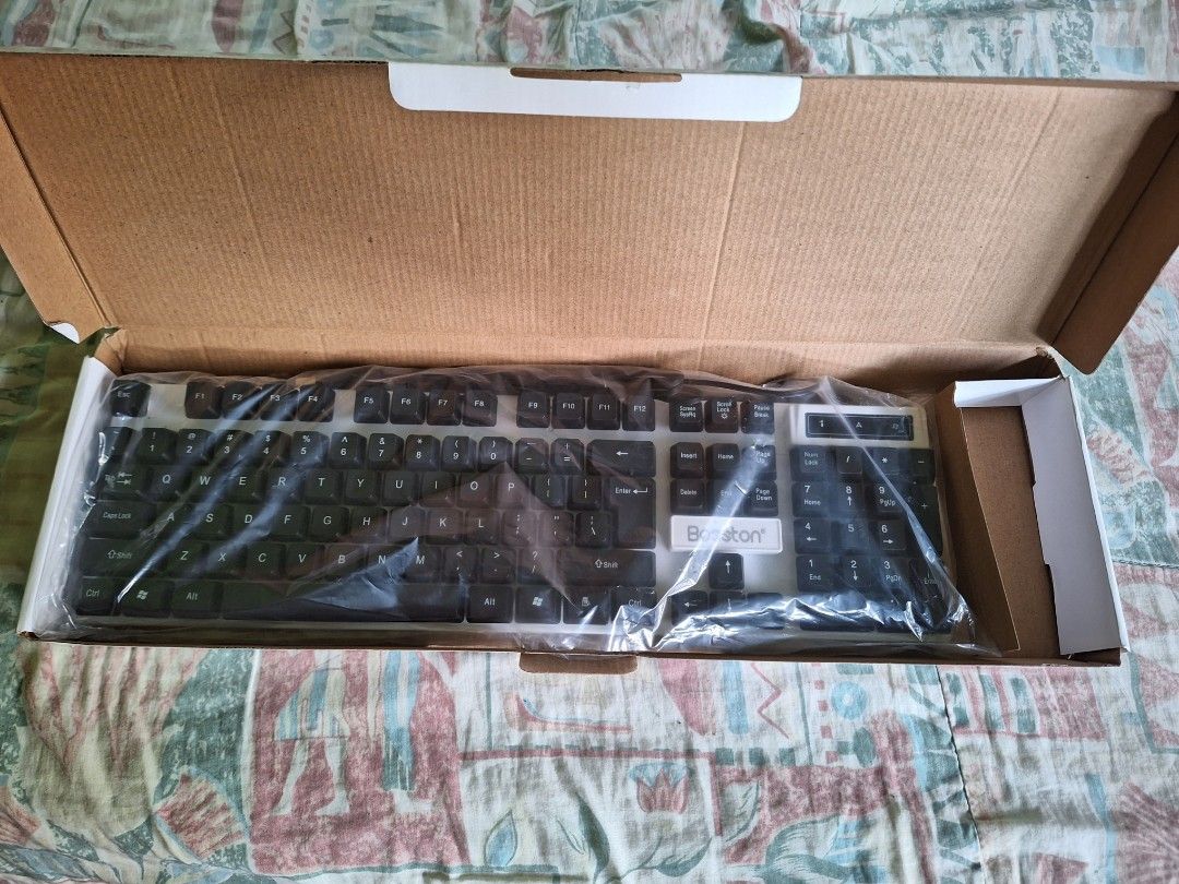 Mechanical Keyboard (Category: Computer Keyboard) located in Quezon City. Submitted by belblossom (Listing ID 1248487412, Image 3). Description: Brand: Bosston Keyboard - Wired Mechanical keyboard all keys are functioning with number pad does not include mouse Shipping to be shouldered by buyer. Available for meet up as well..