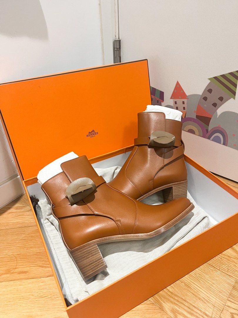 快閃大特價Brand new 2023 Hermes Frenchie 50 ankle boots, 女裝, 鞋