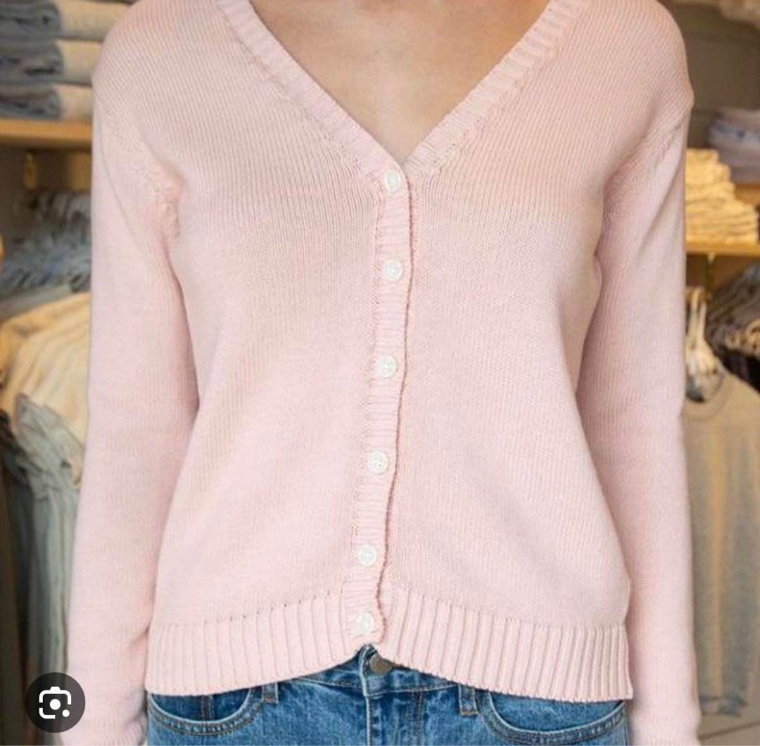 Brandy melville hotsell billie sweater pink