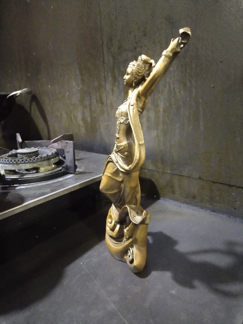 Brass lady statue display, Hobbies & Toys, Memorabilia & Collectibles ...