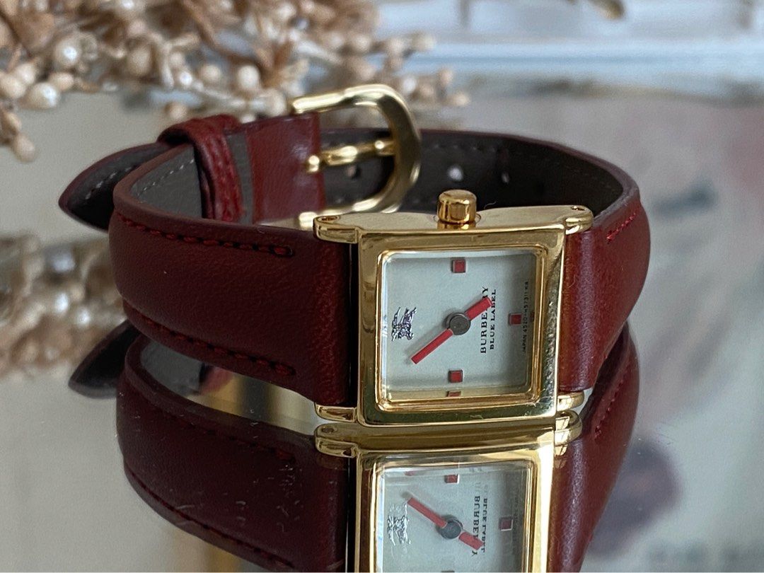 Small sales burberry watch