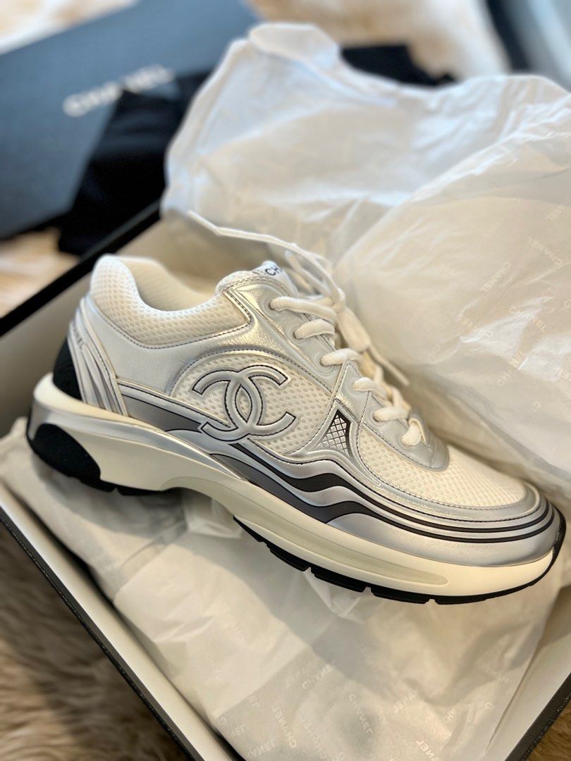 Chanel sales sneakers au