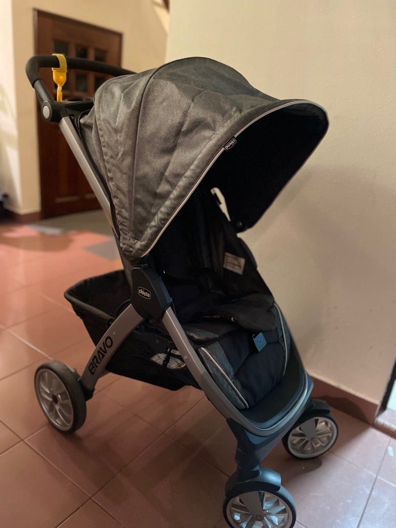 Chicco bravo stroller carrier car seat no base with accessories bumper bar arm rest and tray
