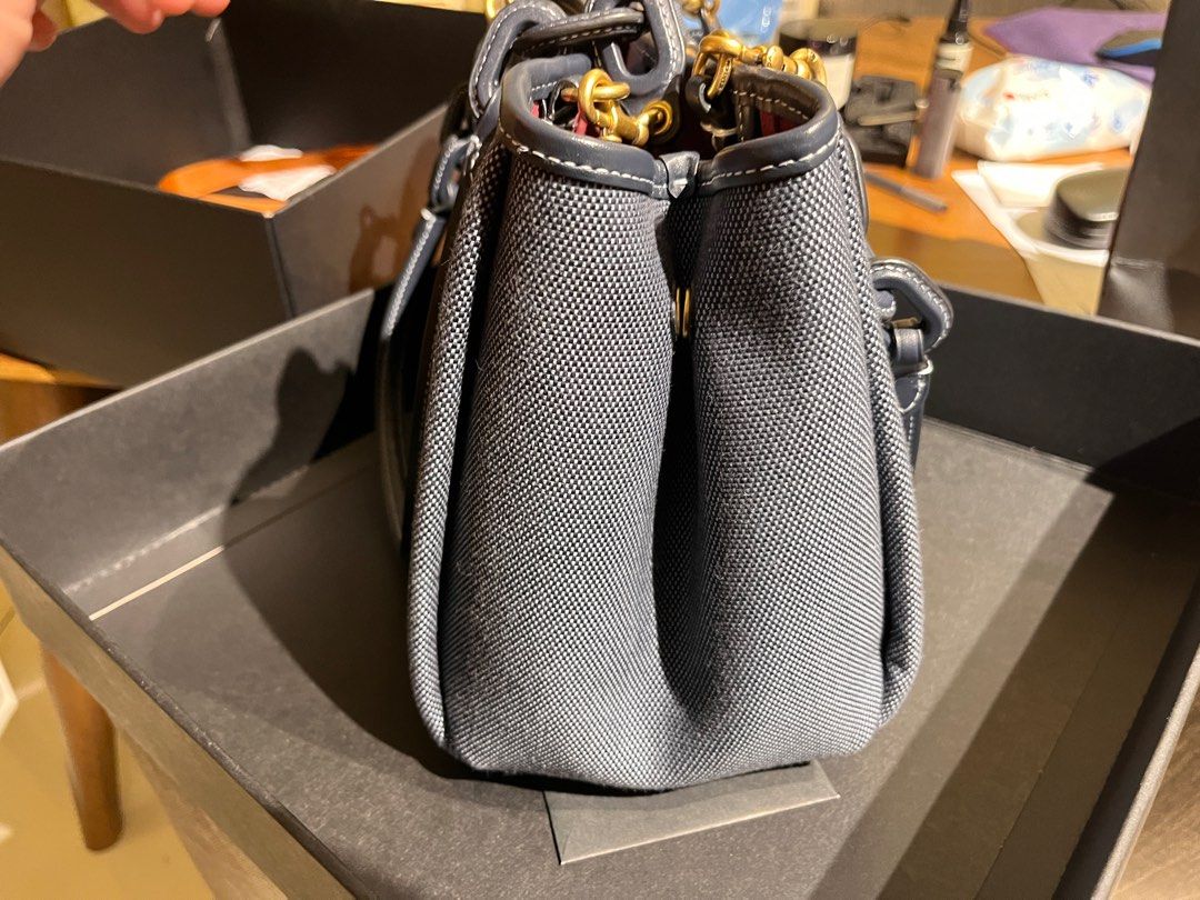Coach black hotsell tote sale