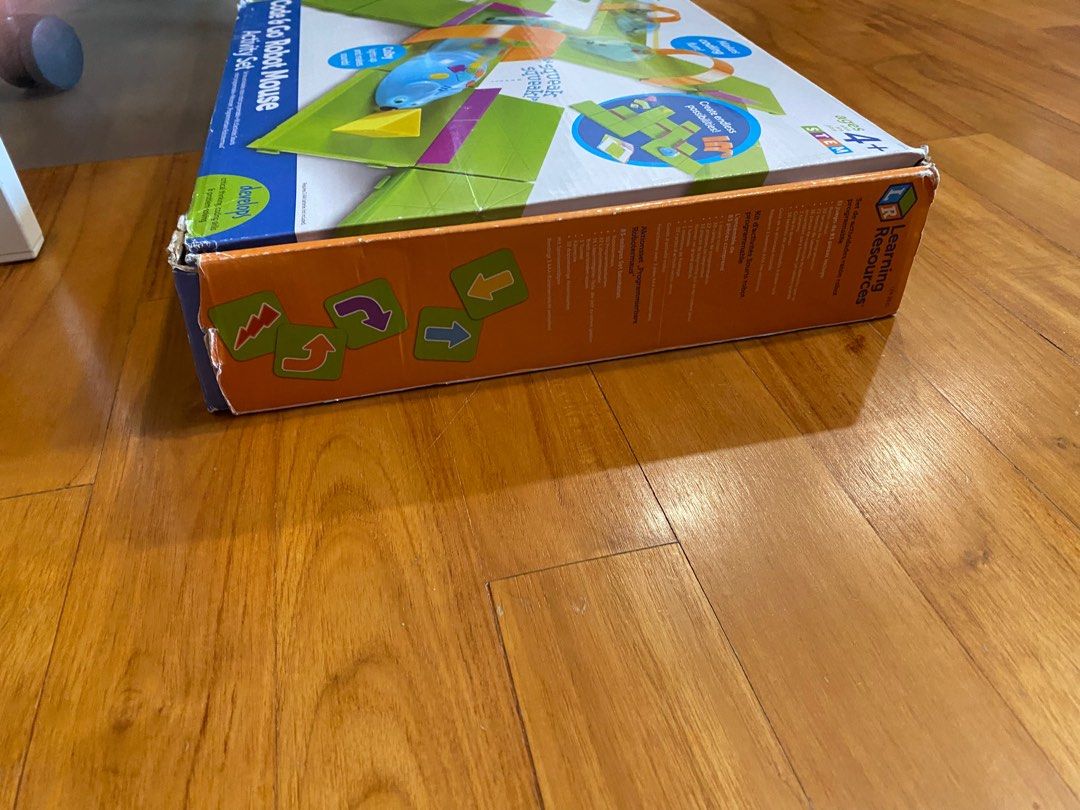 Code & Go robot mouse (Category: Mouse & Mousepads) located in Singapore. Submitted by twinklestar86 (Listing ID 1248571422, Image 3). Description: .