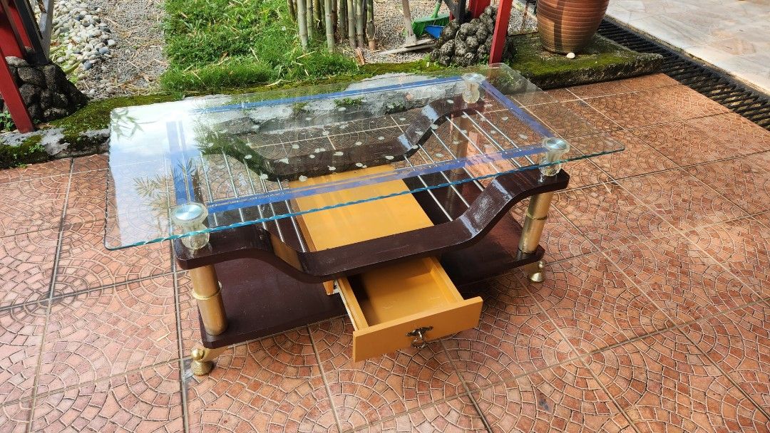 Coffee table (Category: Other Home Furniture) located in Kuala Lumpur. Submitted by artsylicious (Listing ID 1248535952, Image 2). Description: Coffee table to let go. View to appreciate Cod at Taman Taynton.