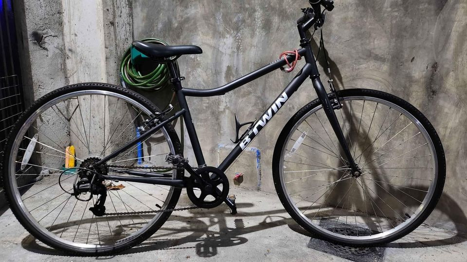 Riverside 100 discount hybrid bike
