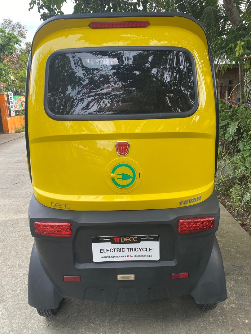 Yuvan e trike price discount