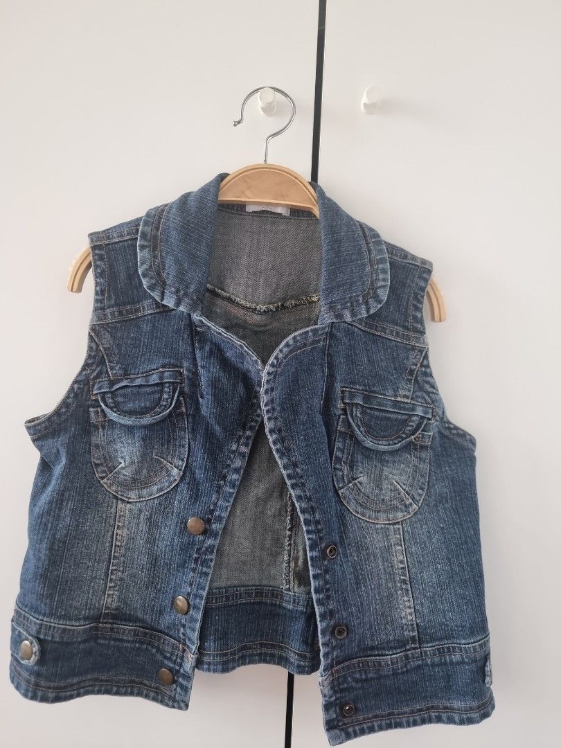 Girl denim shop vest