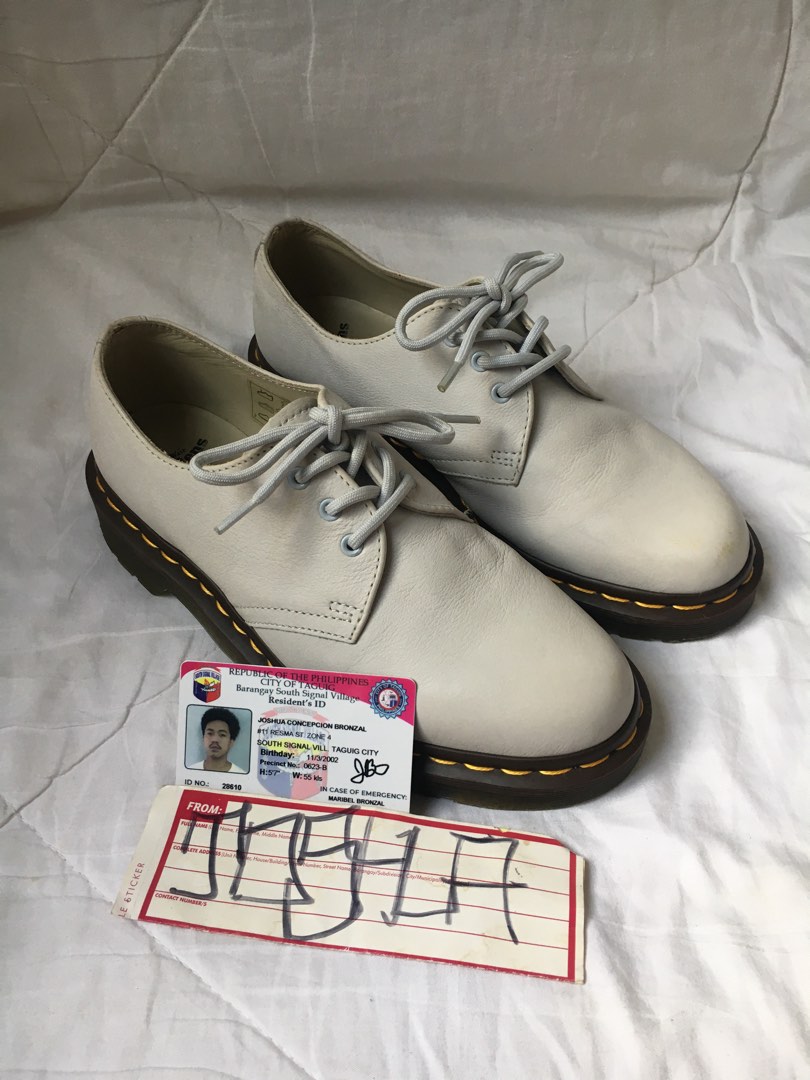 Dr martens shop virginia blue moon