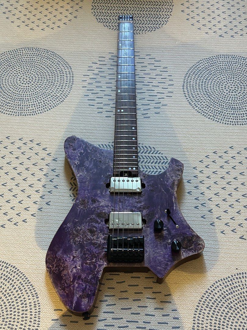 Eart shop guitar headless