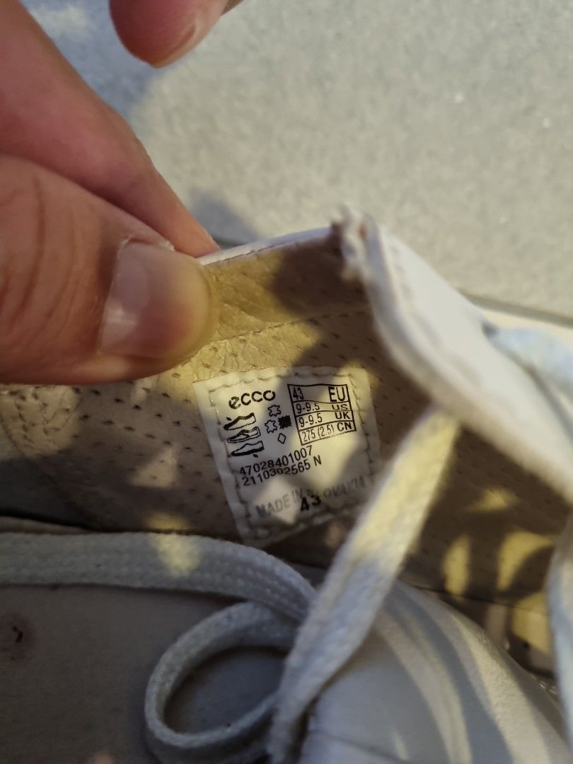ecco white leather sneakers