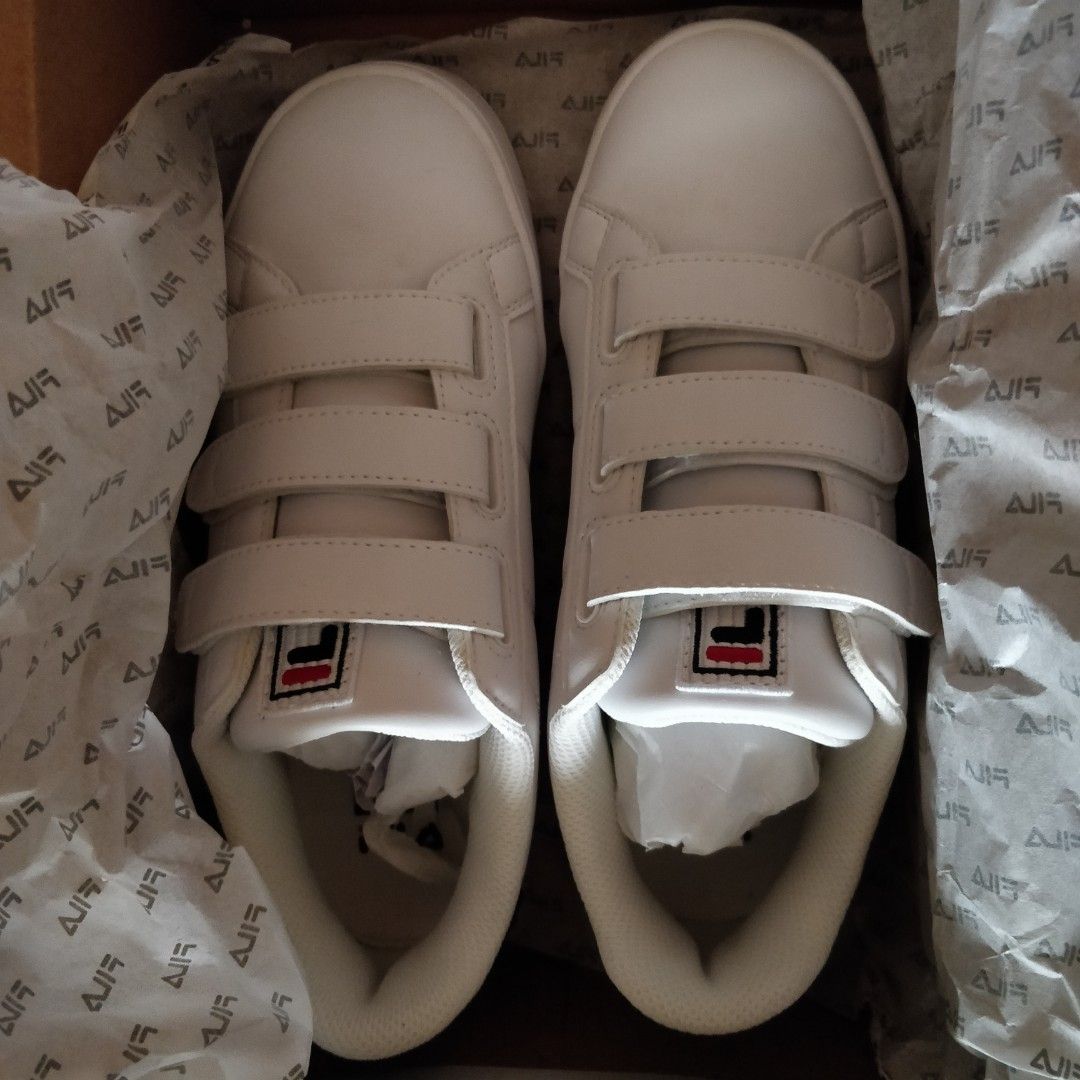 Fila court deluxe best sale shoes