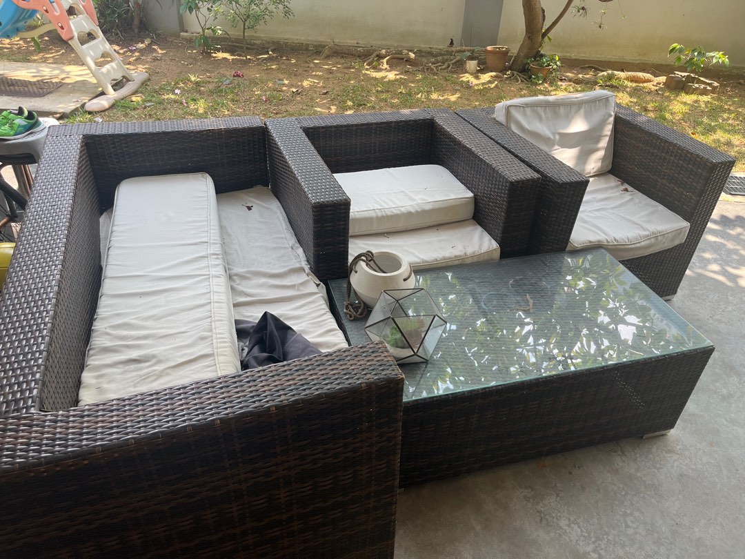 FREE outdoor furniture set (USED), Furniture & Home Living, Outdoor