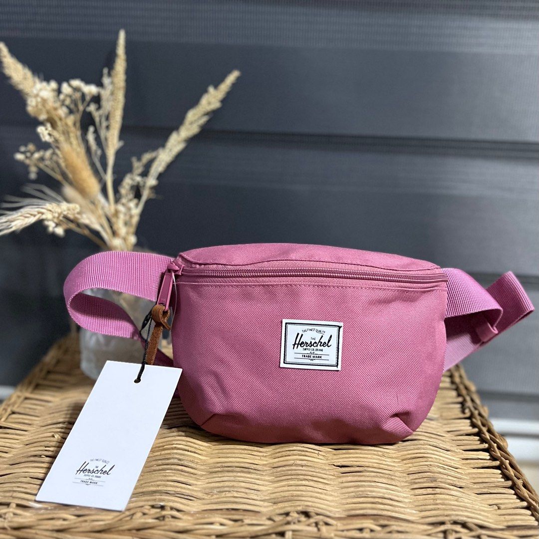 Herschel Fourteen Hip Pack Women s Fashion Bags Wallets Cross body Bags on Carousell