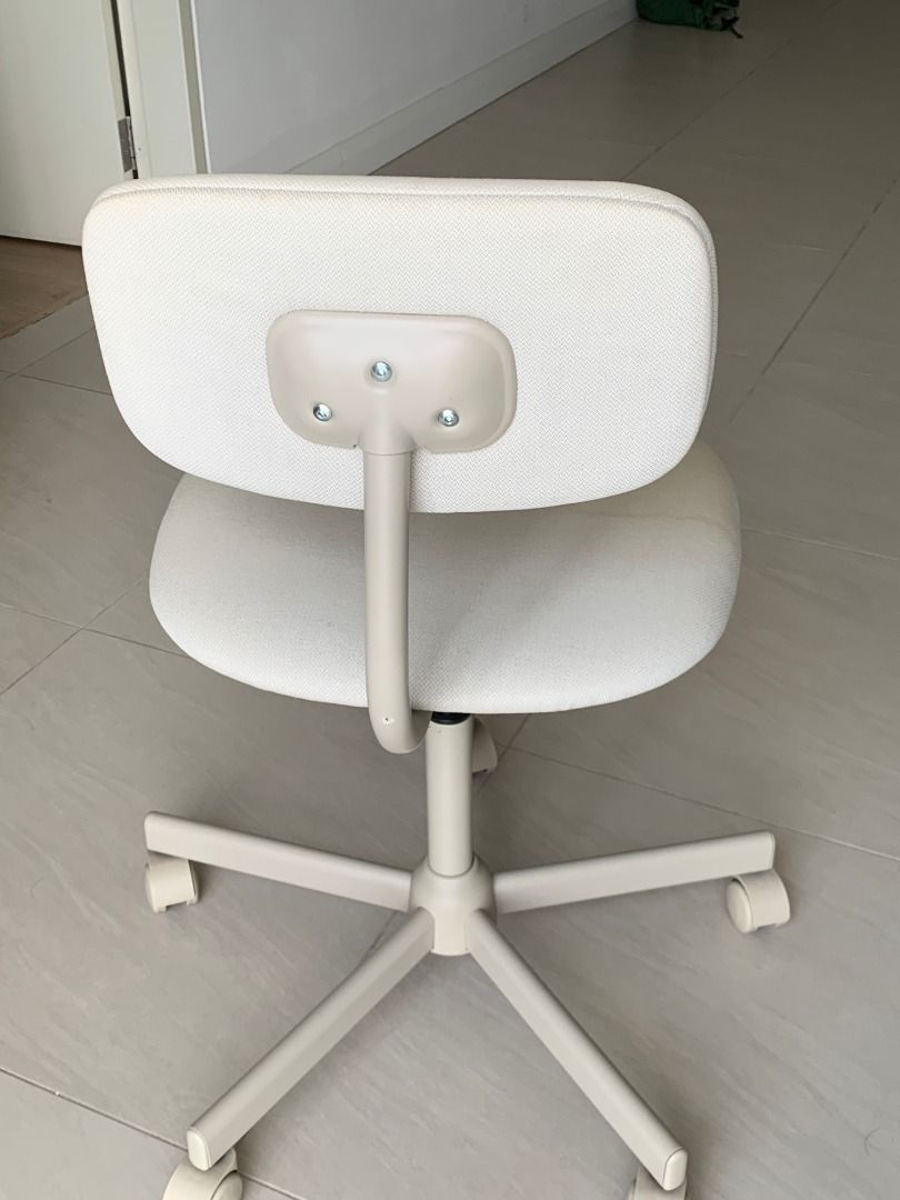 BLECKBERGET Swivel chair, Idekulla light green - IKEA
