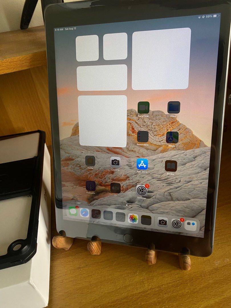 Ipad 8th gen 32gb (used new) (Category: iPad) located in Quezon City. Submitted by tyler8. (Listing ID 1248500992, Image 3). Description: Ipad 8th gen 32gb -13,300 Open for swap to any ios Used like new Ready to use for online school or work Unit comes w/ Box, case, manuals, Lightning cable. For meetup: Marikina -Gateway cubao area. Other meetup place pag usapan nalang. .