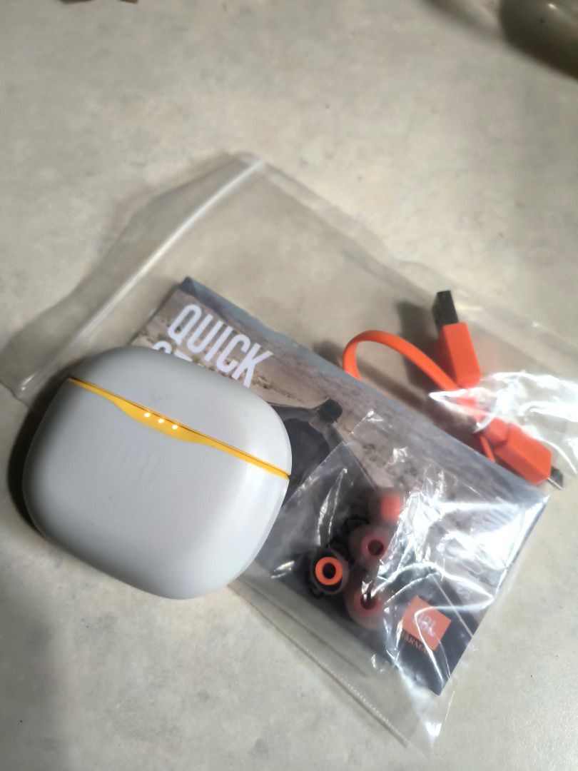 Jbl tune best sale 120tws yellow