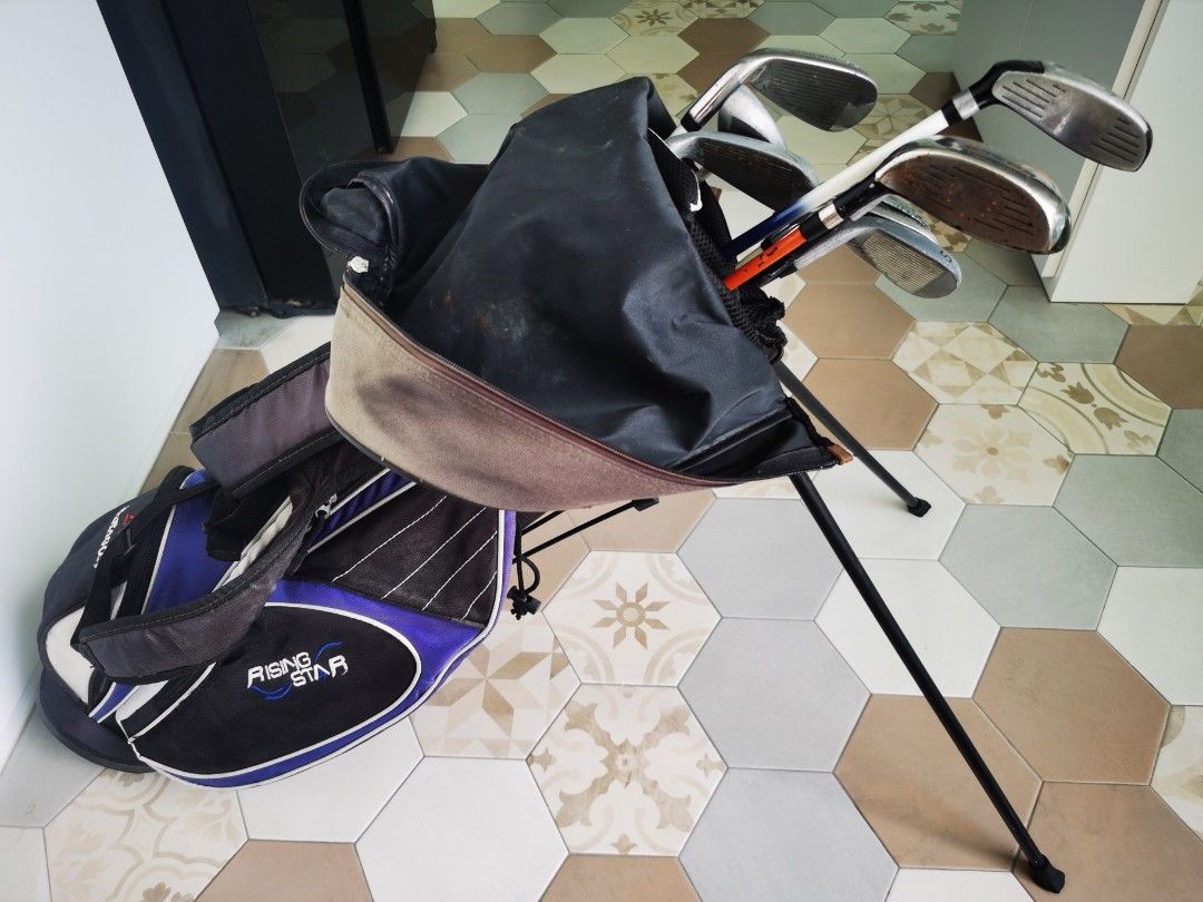 Junior Golf Set g mixture of Rising Star, Koala and Dunlop clubs