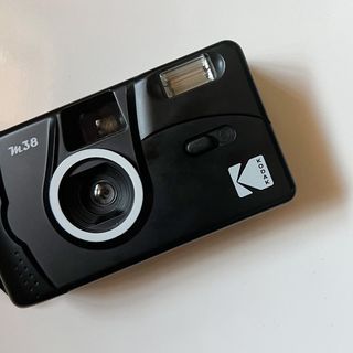 R- Film Camera / Disposable Camera (Rosé Blackpink), Photography 