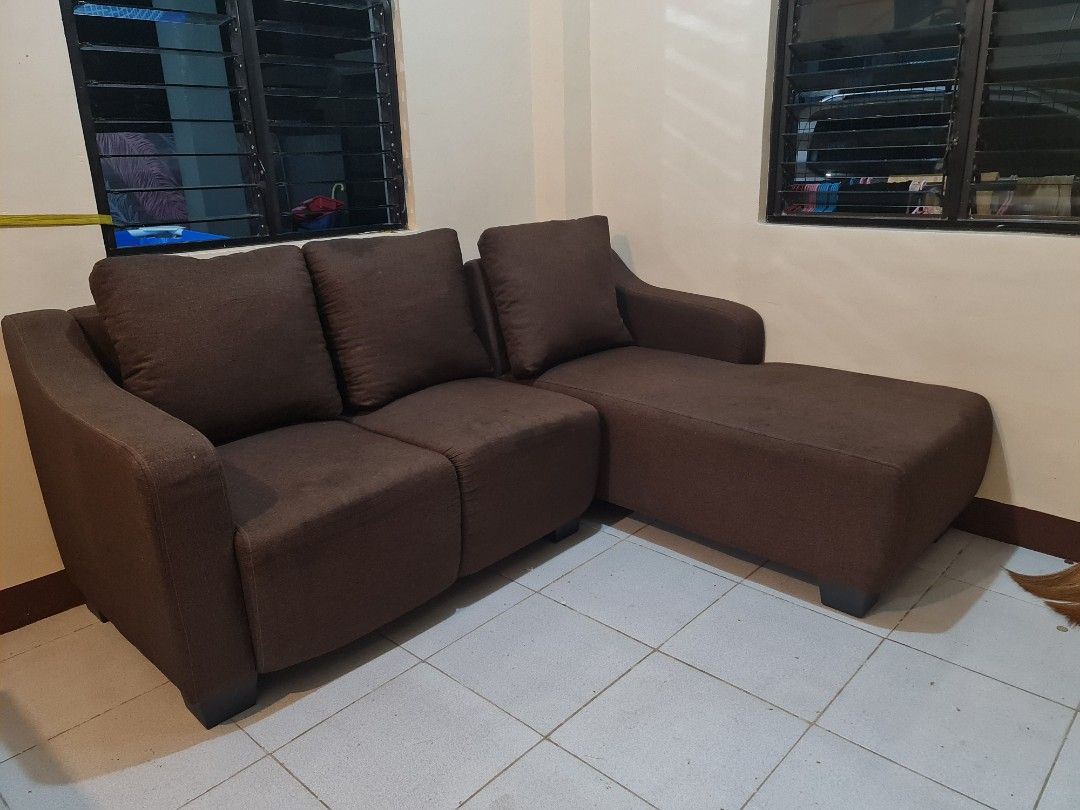 L SHAPE COUCH MANDAUE FOAM, Furniture & Home Living, Furniture, Sofas on Carousell