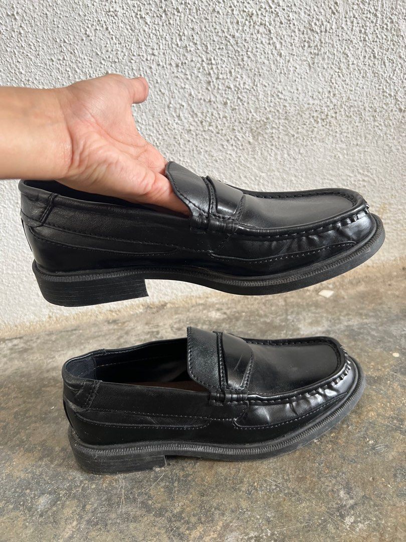 LANBAHRIN LOAFER SIZE 5 Men s Fashion Footwear Casual shoes on
