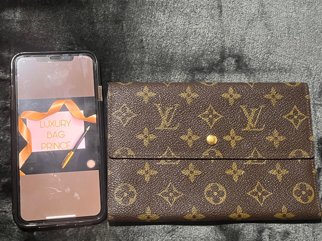 Louis Vuitton Mono Pochette Passport Trifold Wallet on Carousell