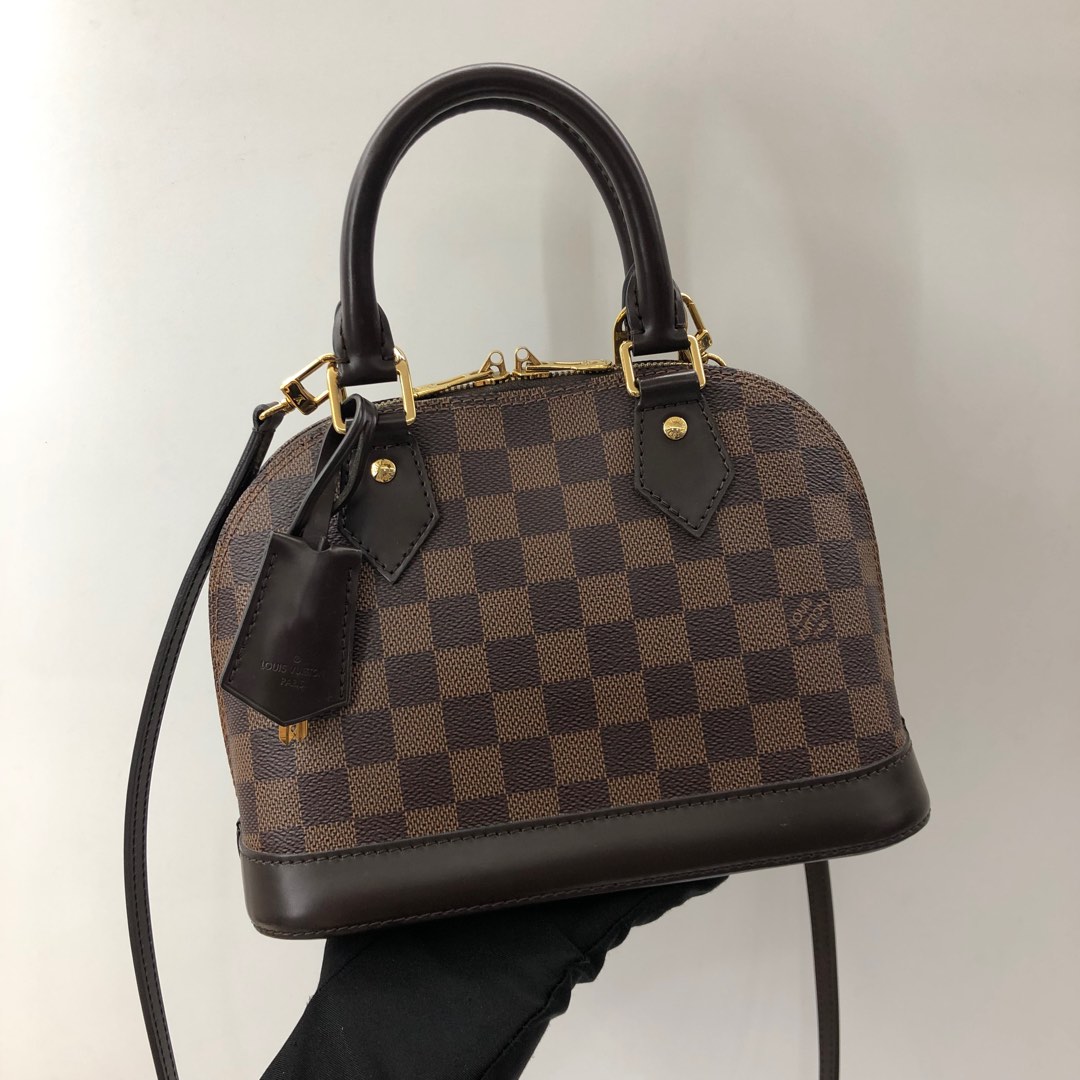 Feeling crazy but I cannot find a date code on my new Alma bb :  r/Louisvuitton