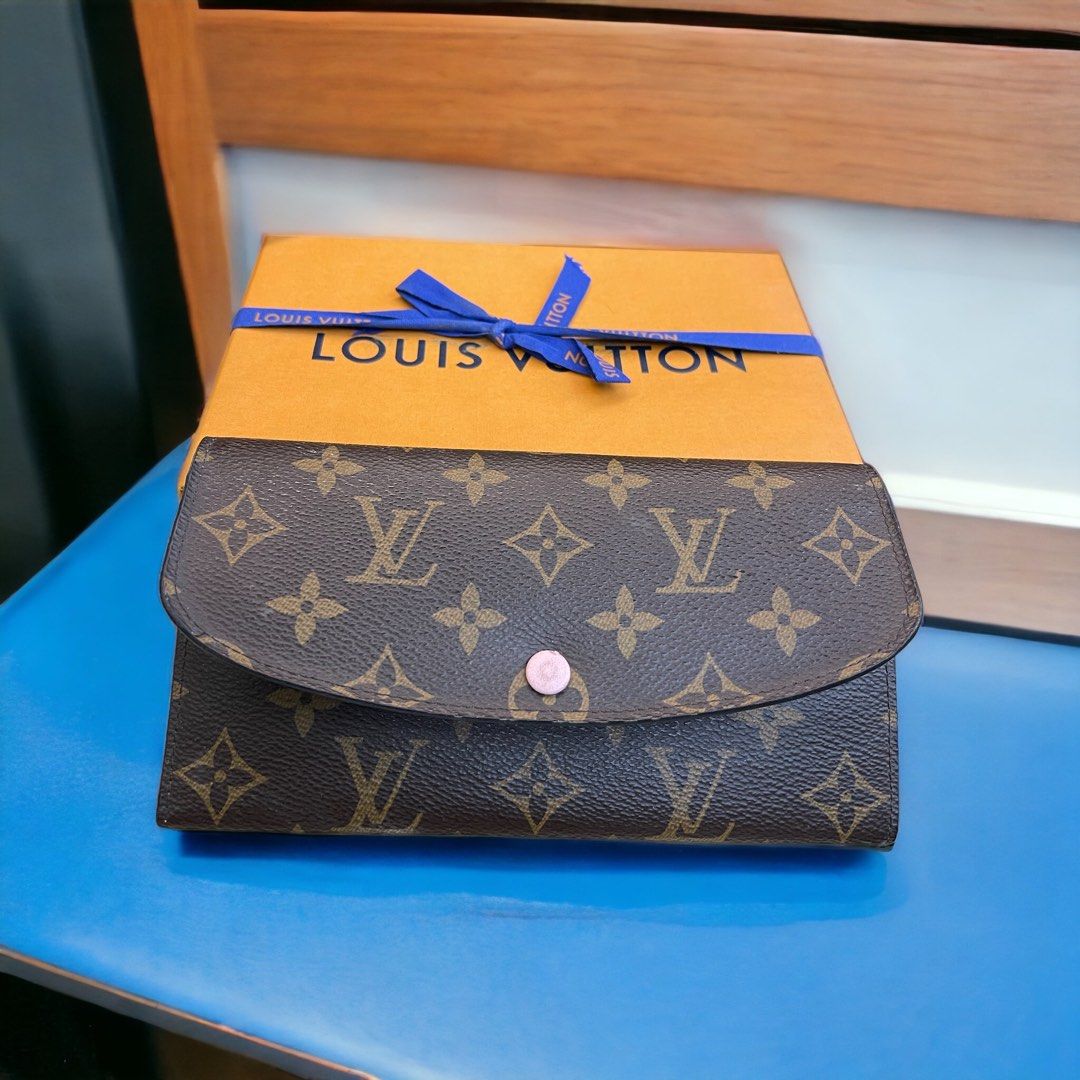 LV BRAZZA WALLET, Men's Fashion, Watches & Accessories, Wallets & Card  Holders on Carousell